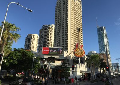 サーファーズパラダイス　Hard Rock Cafe