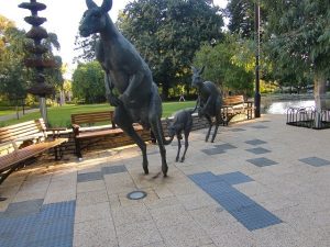 Stirling Gardens- セントジョーンズテラス沿いにある公園